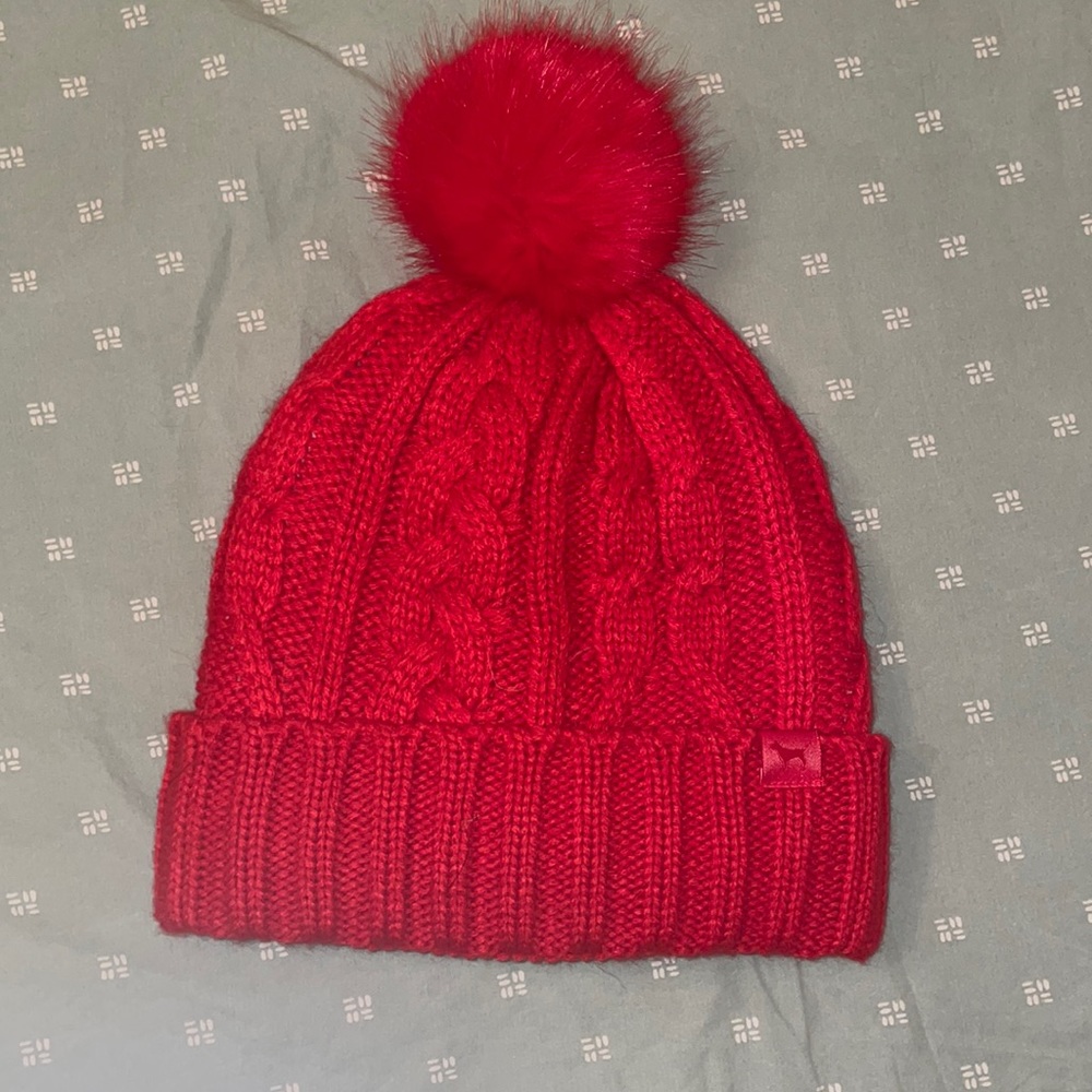 NWT Cable knit fleece lined beanie